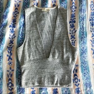 Like new heather gray crop